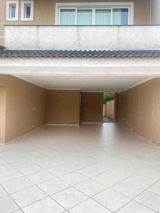 Sobrado Espacoso Em Santa Felicidade Curitiba Exterior photo